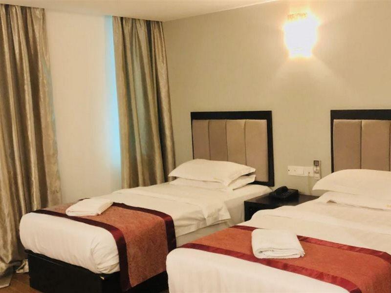 Kk Waterfront Hotel Kota Kinabalu Ngoại thất bức ảnh