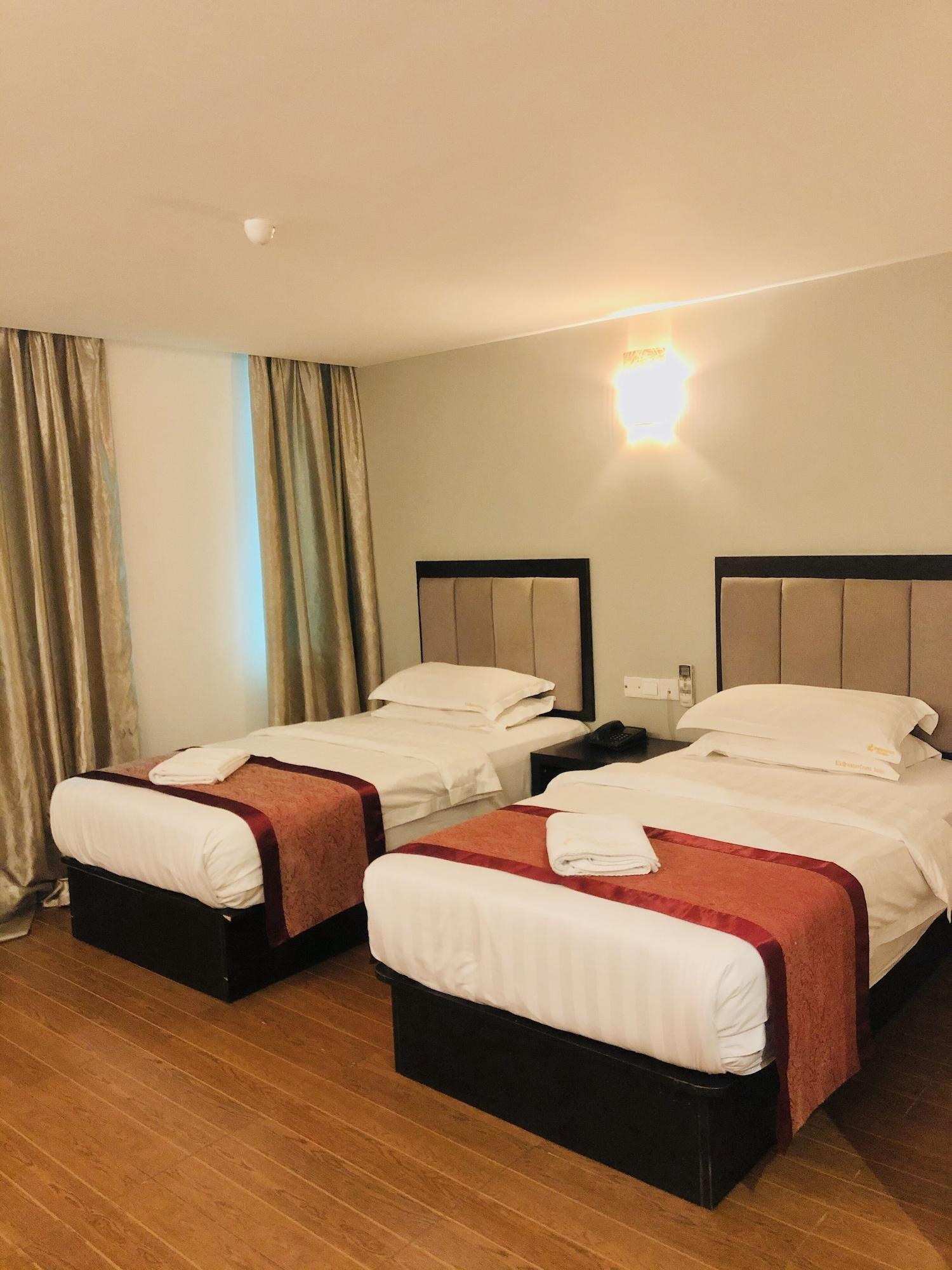 Kk Waterfront Hotel Kota Kinabalu Ngoại thất bức ảnh