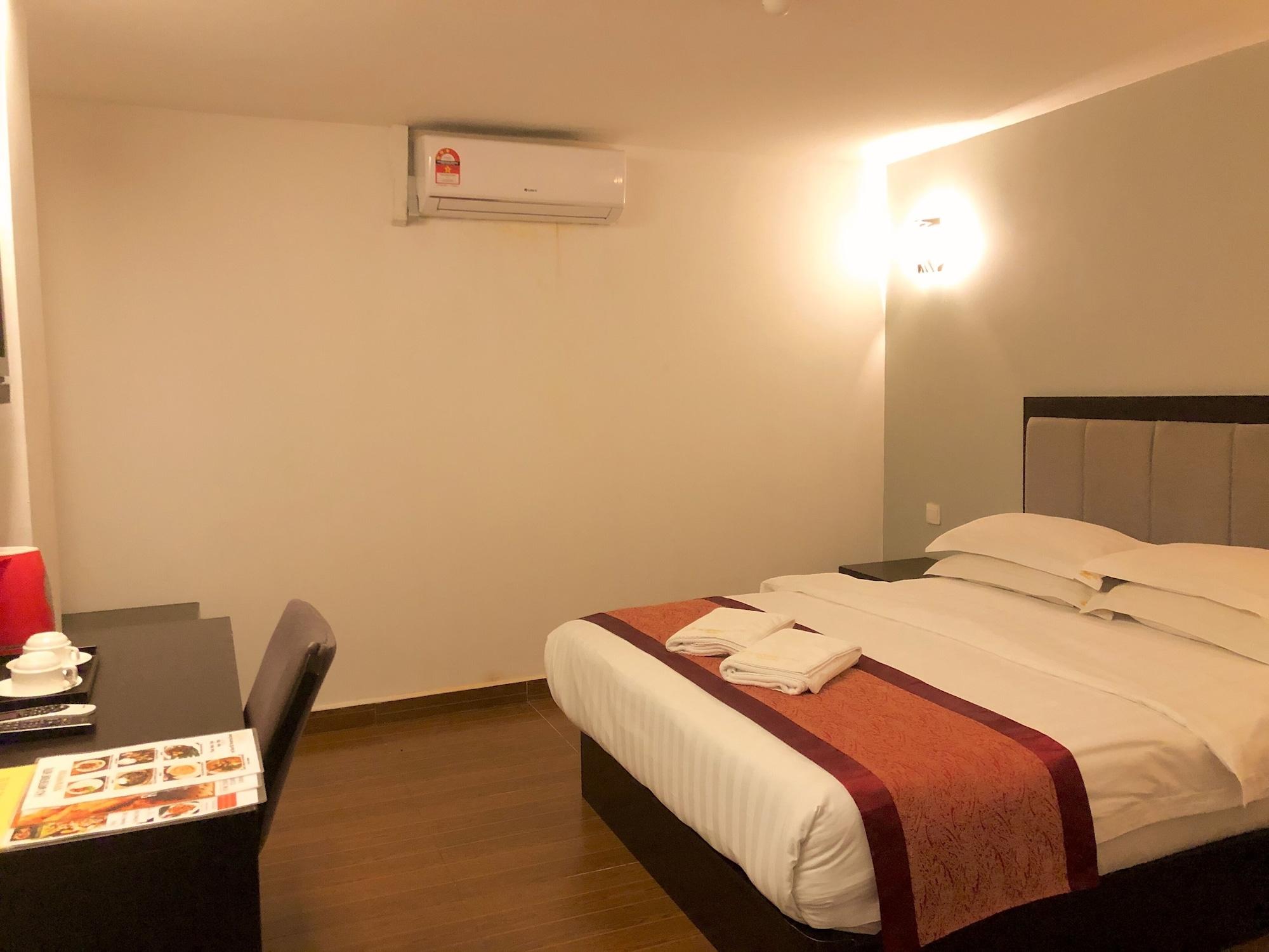 Kk Waterfront Hotel Kota Kinabalu Ngoại thất bức ảnh