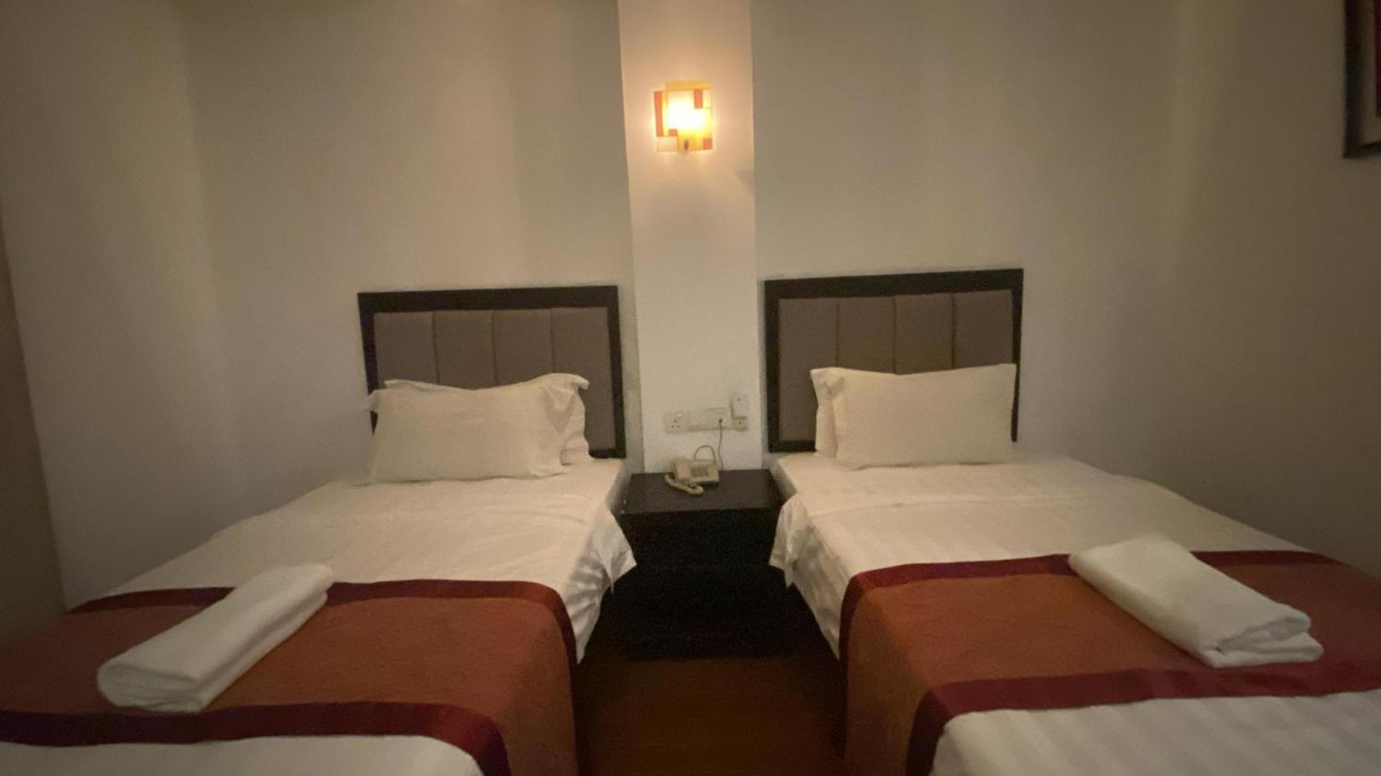 Kk Waterfront Hotel Kota Kinabalu Ngoại thất bức ảnh