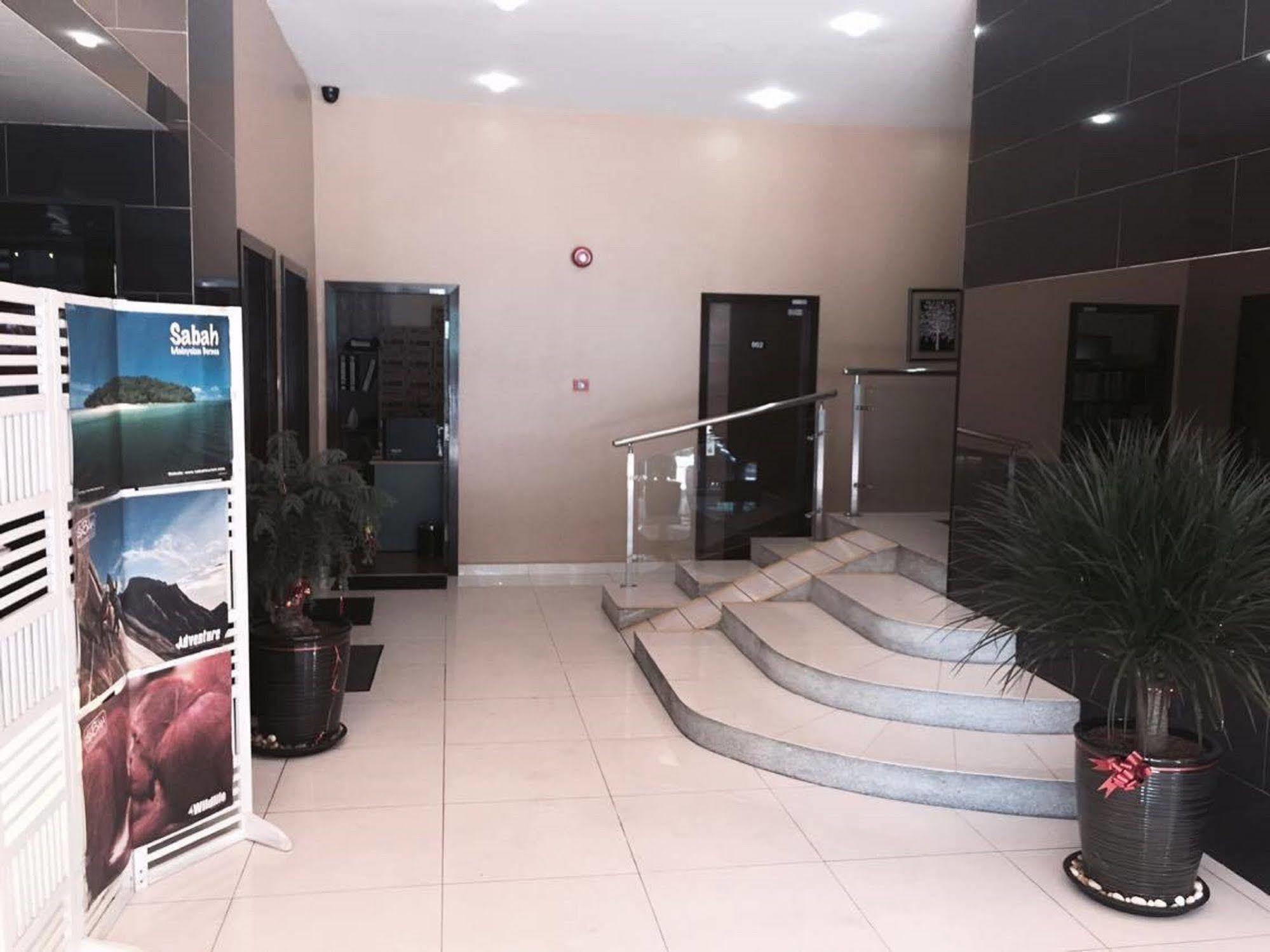 Kk Waterfront Hotel Kota Kinabalu Ngoại thất bức ảnh